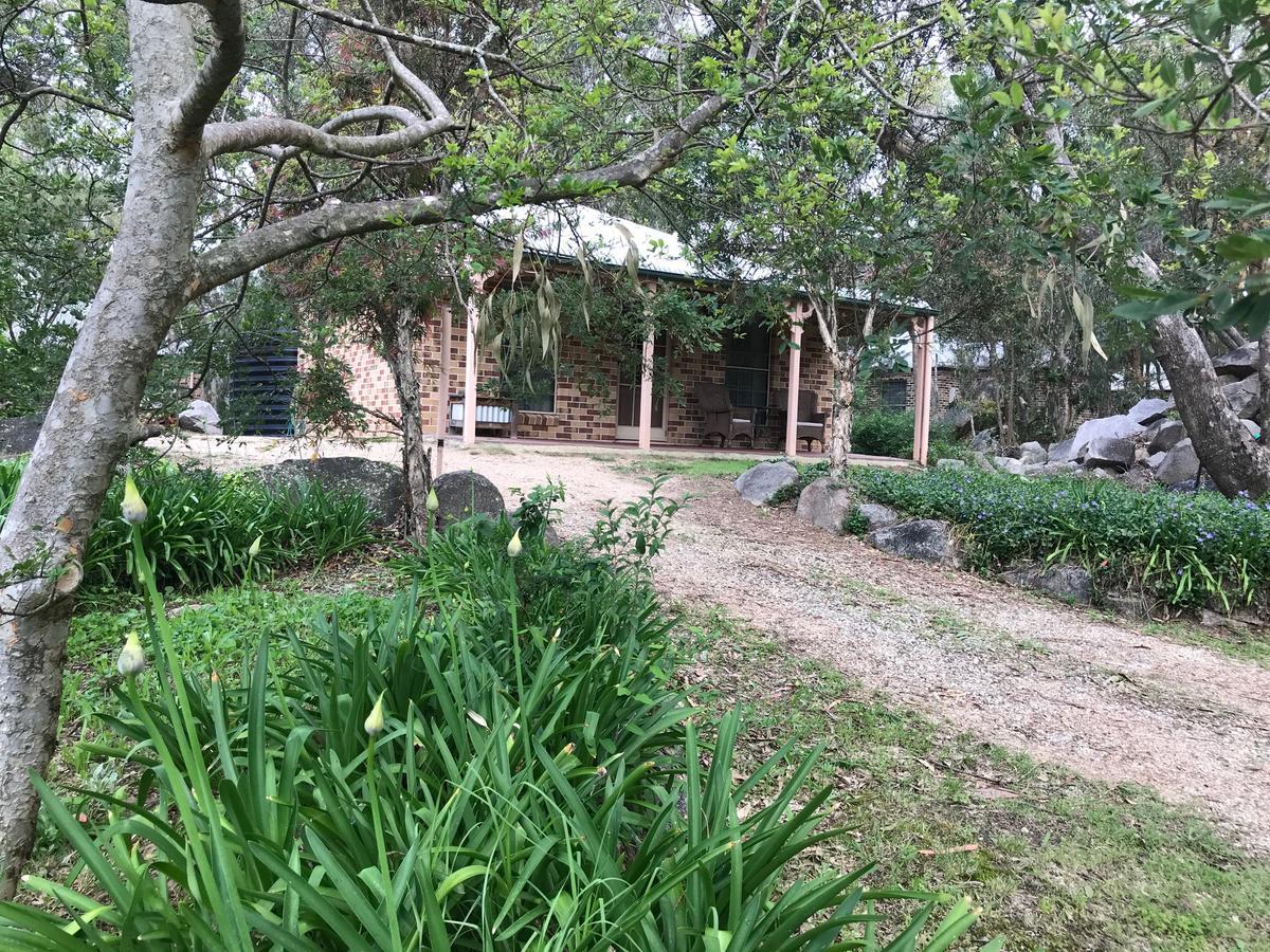 Honeysuckle Cottages Stanthorpe Exterior photo